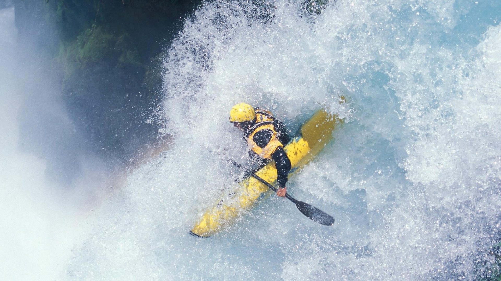 APEX英雄 战队间默契配合成胜负关键，apex英雄队友